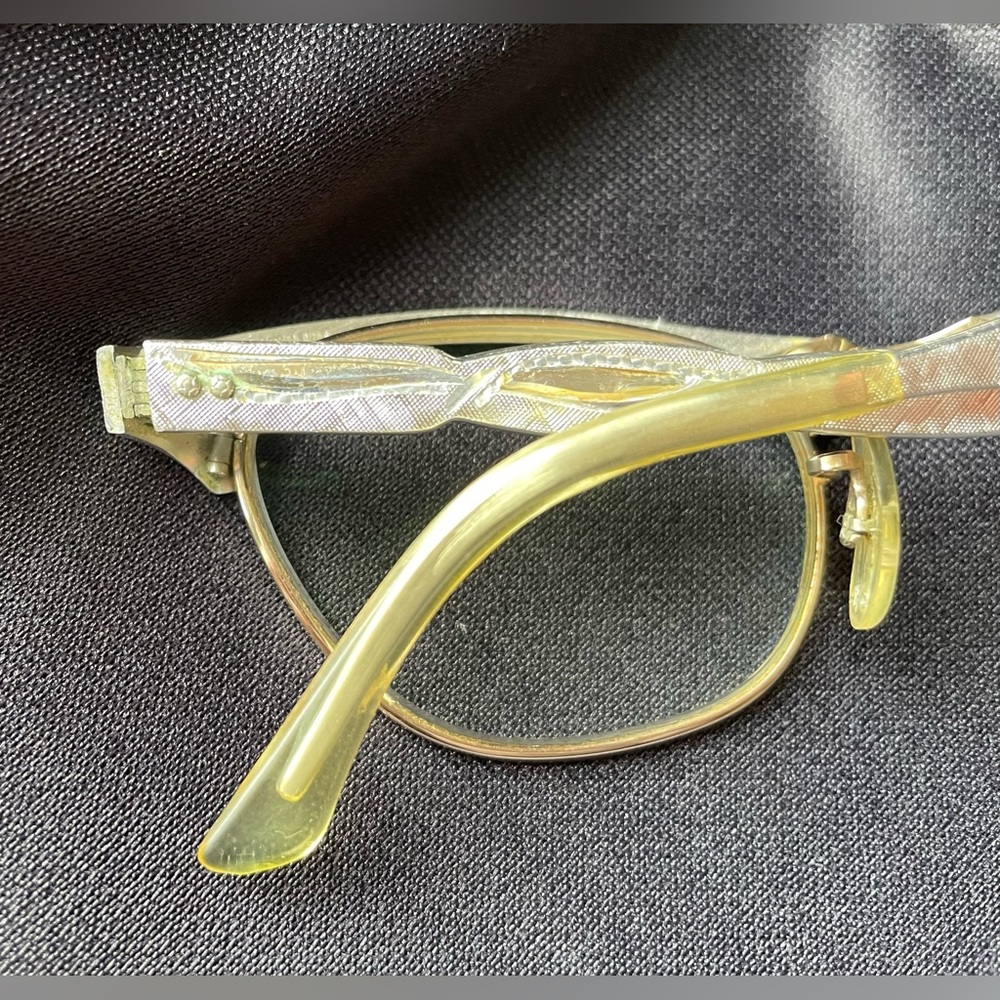 Vintage Cat Eye Glasses - image 5